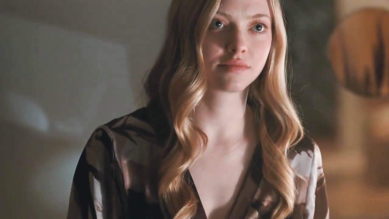 Amanda Seyfried and Julianne Moore – ‘Chloe’